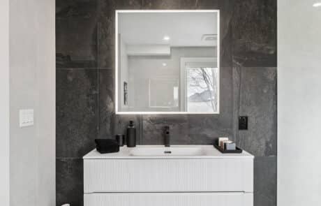 bathroom bathroom